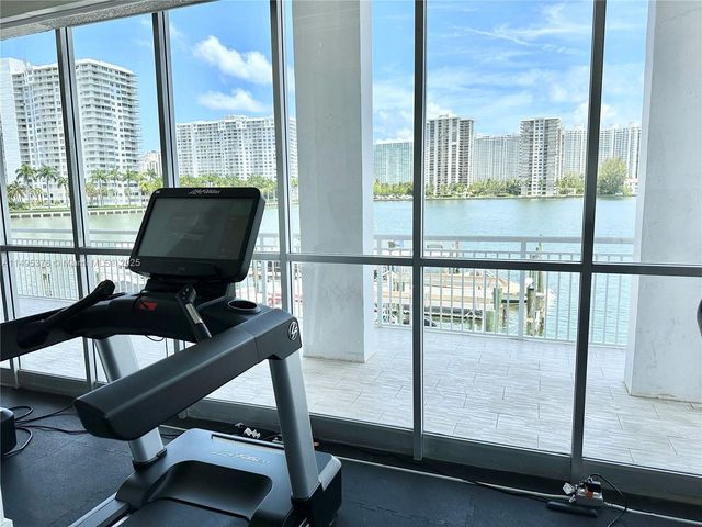 18041 Biscayne Boulv 502, Aventura, FL 33160