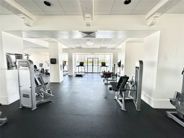 18041 Biscayne Boulv 502, Aventura, FL 33160