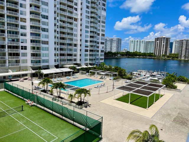 18041 Biscayne Boulv 502, Aventura, FL 33160