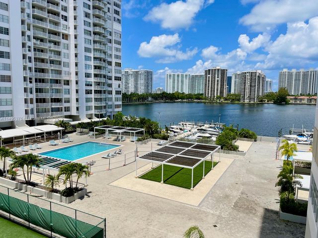 18041 Biscayne Boulv 502, Aventura, FL 33160