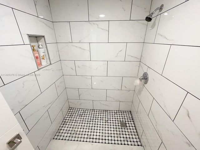 18041 Biscayne Boulv 502, Aventura, FL 33160