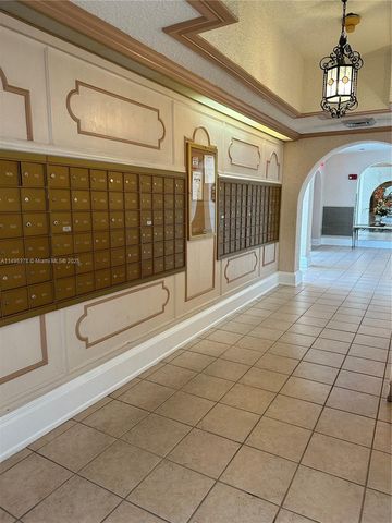 18041 Biscayne Boulv 502, Aventura, FL 33160