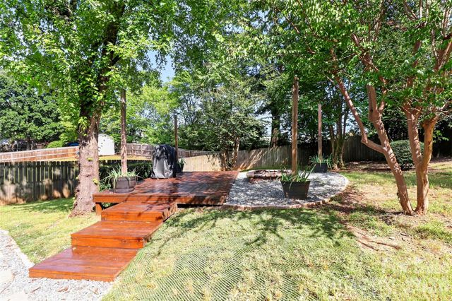 10743 Osprey Drive, Charlotte, NC 28226