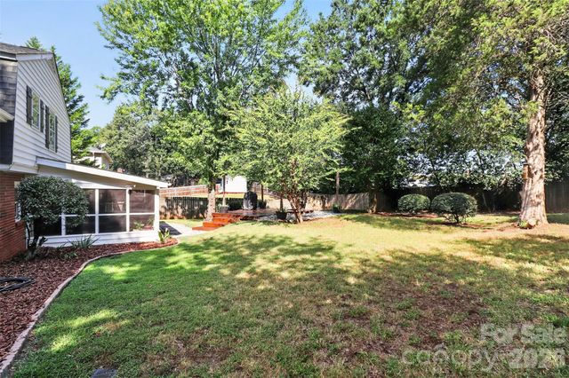 10743 Osprey Drive, Charlotte, NC 28226