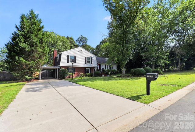 10743 Osprey Drive, Charlotte, NC 28226