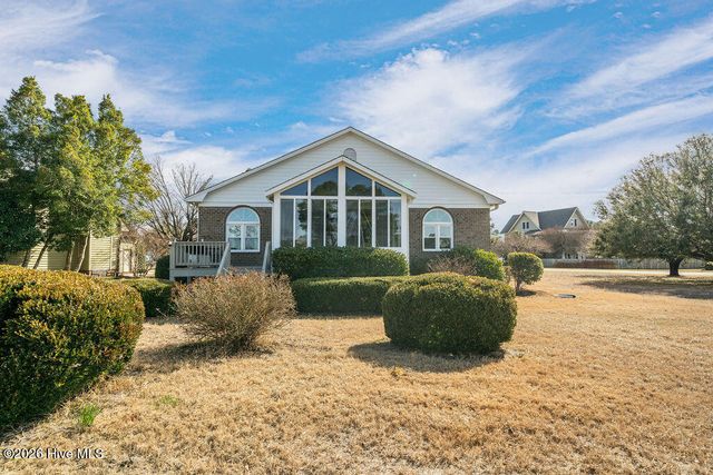 302 Colony Green Court, Wilmington, NC 28412