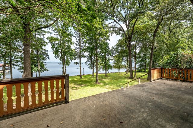 20862 Bay Shore Drive, Flint, TX 75762