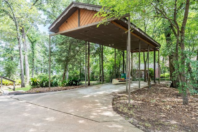 20862 Bay Shore Drive, Flint, TX 75762
