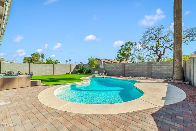 6003 S COLLEGE Avenue, Tempe, AZ 85283