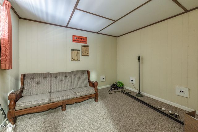 744 Sycamore Shoals Drive, Elizabethton, TN 37643