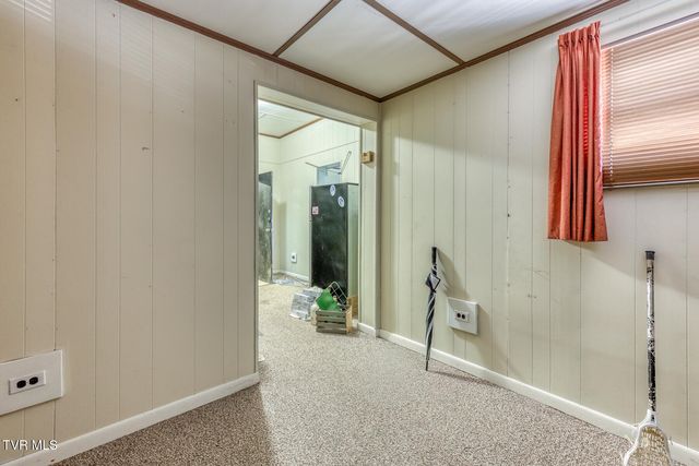 744 Sycamore Shoals Drive, Elizabethton, TN 37643