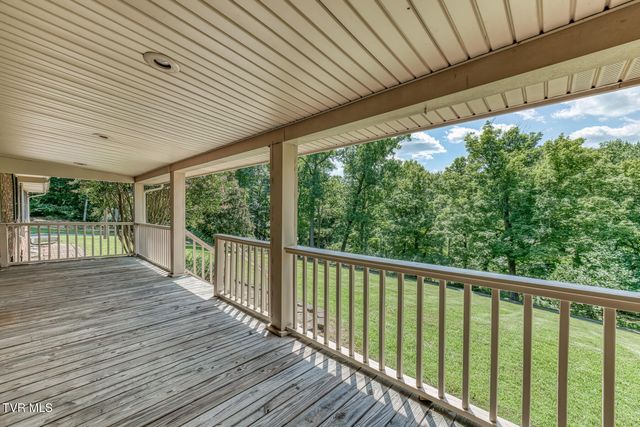744 Sycamore Shoals Drive, Elizabethton, TN 37643