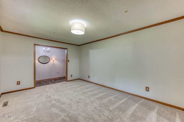 744 Sycamore Shoals Drive, Elizabethton, TN 37643