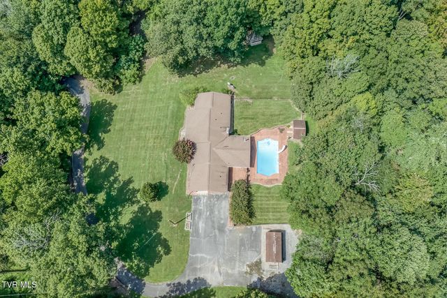 744 Sycamore Shoals Drive, Elizabethton, TN 37643