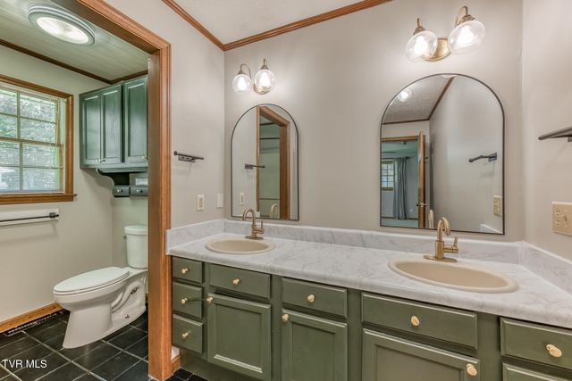 744 Sycamore Shoals Drive, Elizabethton, TN 37643