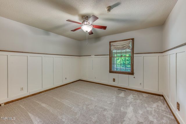 744 Sycamore Shoals Drive, Elizabethton, TN 37643