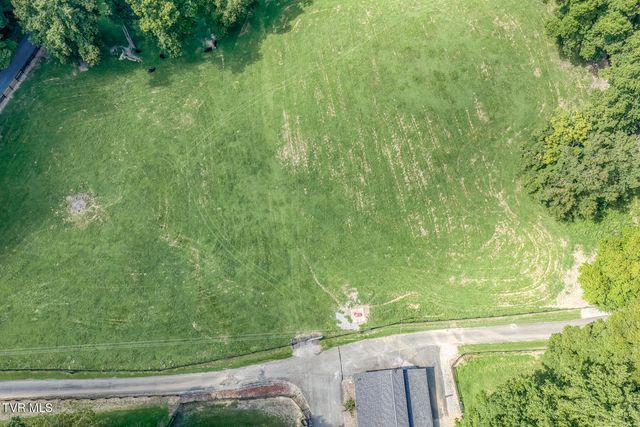 744 Sycamore Shoals Drive, Elizabethton, TN 37643