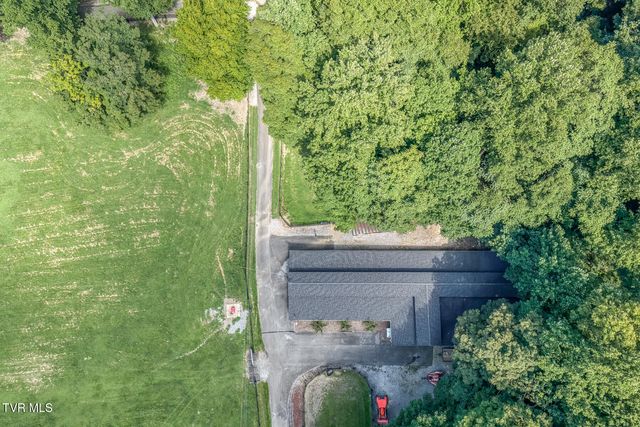 744 Sycamore Shoals Drive, Elizabethton, TN 37643