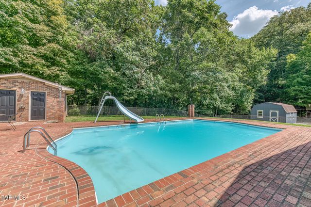 744 Sycamore Shoals Drive, Elizabethton, TN 37643