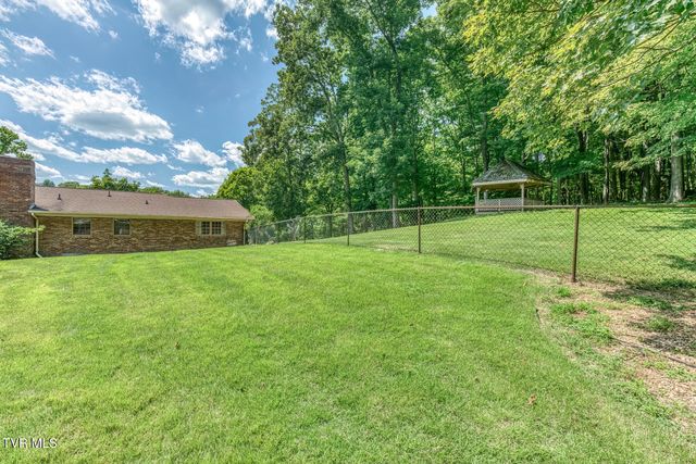 744 Sycamore Shoals Drive, Elizabethton, TN 37643