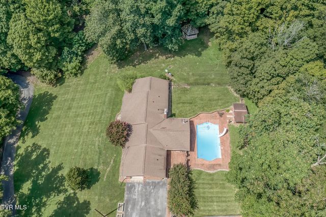 744 Sycamore Shoals Drive, Elizabethton, TN 37643
