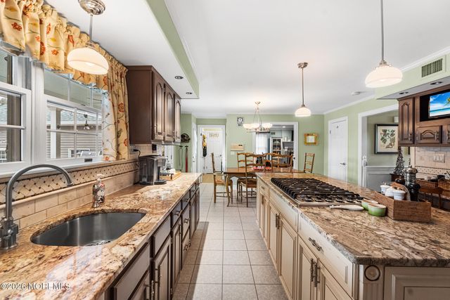 7 Cuomo Court, Millstone, NJ 08535