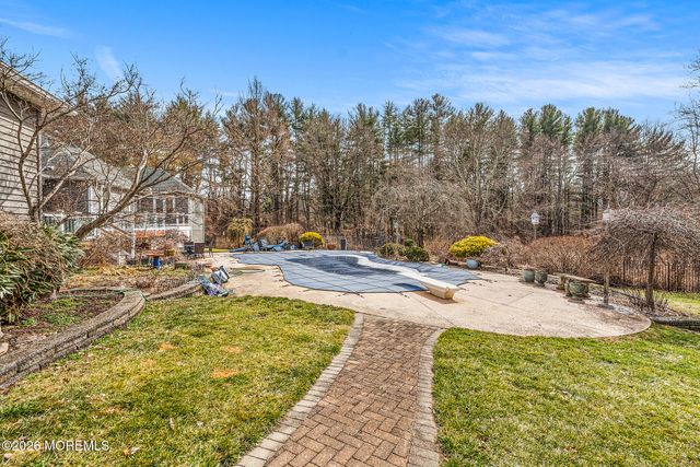 7 Cuomo Court, Millstone, NJ 08535