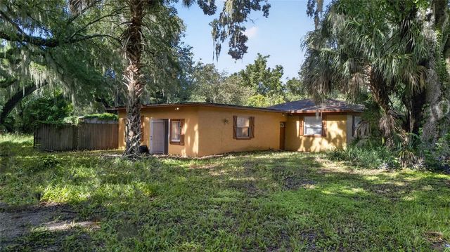 4020 MAGNOLIA DRIVE, Leesburg, FL 34748