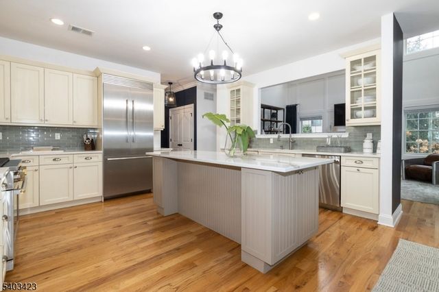 55 Haggerty Dr, West Orange Twp., NJ 07052