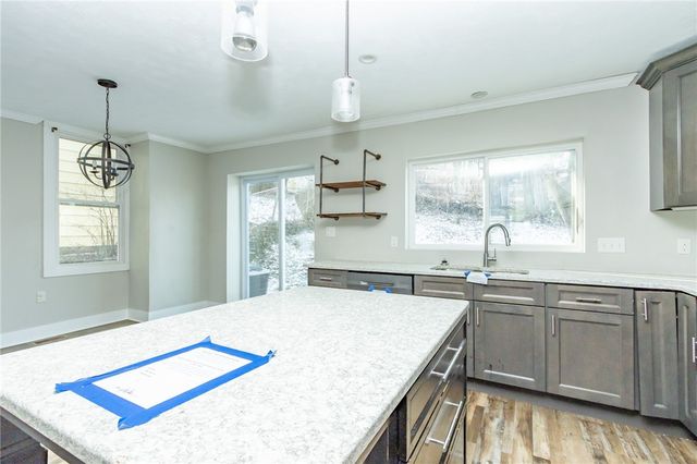 738 Gallion Ave, Brookline, PA 15226