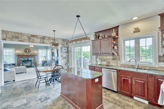 7272 Montgomery Lane, Victor, NY 14564