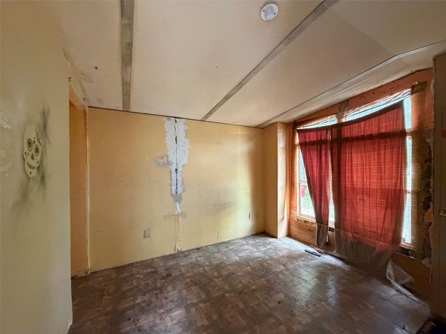 1005 Cove Drive, West Tawakoni, TX 75474