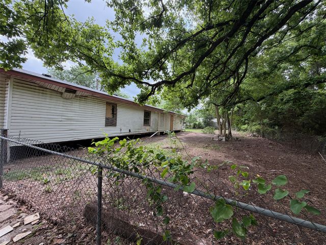 1005 Cove Drive, West Tawakoni, TX 75474