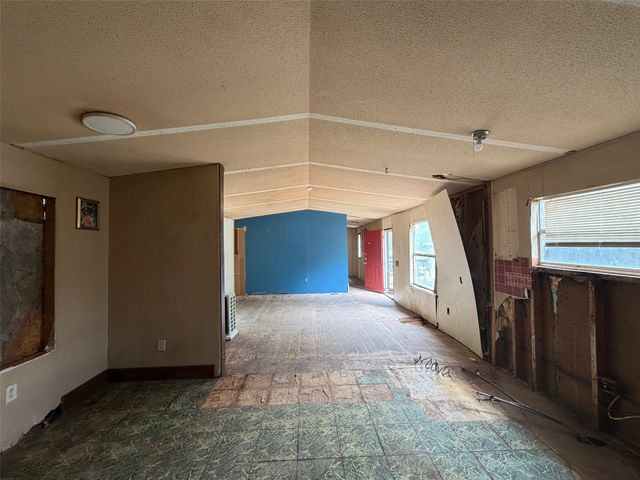 1005 Cove Drive, West Tawakoni, TX 75474