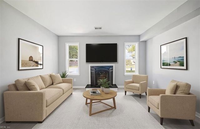 3819 Peachtree LN, Portsmouth, VA 23703