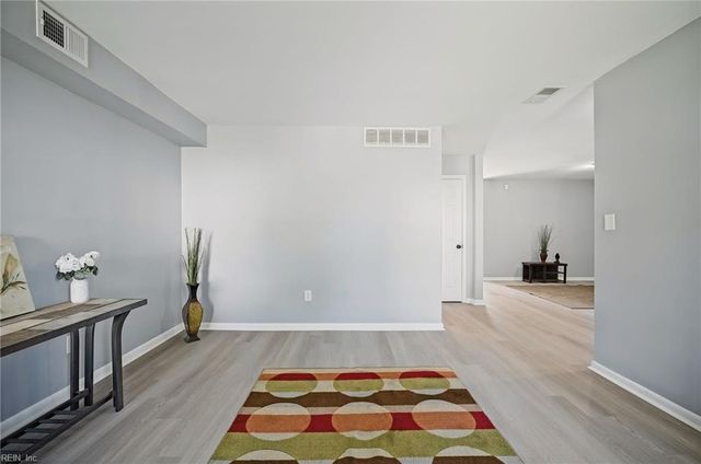 3819 Peachtree LN, Portsmouth, VA 23703