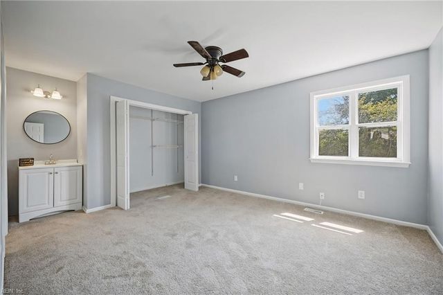 3819 Peachtree LN, Portsmouth, VA 23703
