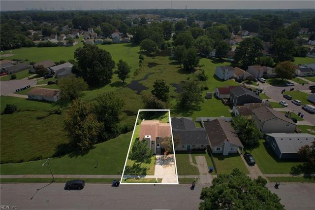 3819 Peachtree LN, Portsmouth, VA 23703