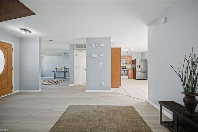 3819 Peachtree LN, Portsmouth, VA 23703