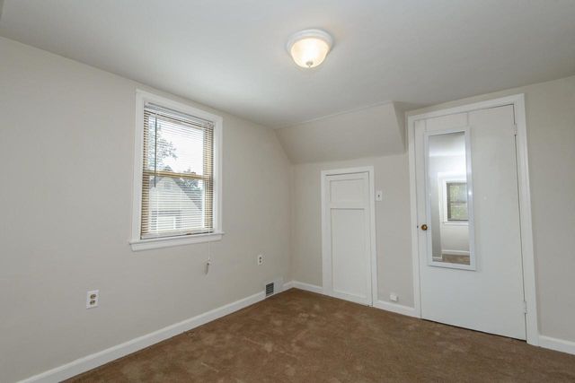 800 Western AVENUE, Waukesha, WI 53188