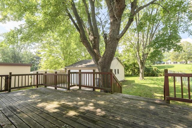 800 Western AVENUE, Waukesha, WI 53188