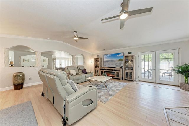 411 HARBOR VIEW LANE, Largo, FL 33770