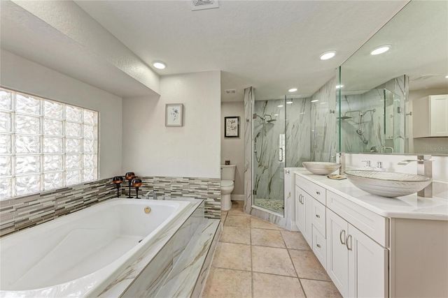 411 HARBOR VIEW LANE, Largo, FL 33770