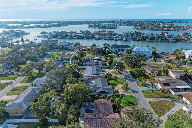 411 HARBOR VIEW LANE, Largo, FL 33770