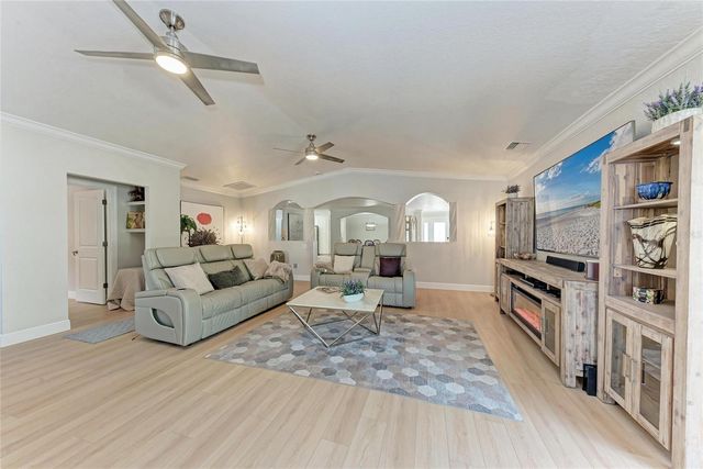 411 HARBOR VIEW LANE, Largo, FL 33770