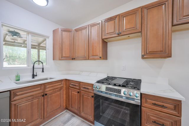 4521 N Bear Canyon Road, Tucson, AZ 85749