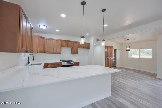 4521 N Bear Canyon Road, Tucson, AZ 85749