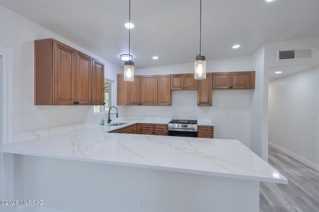 4521 N Bear Canyon Road, Tucson, AZ 85749