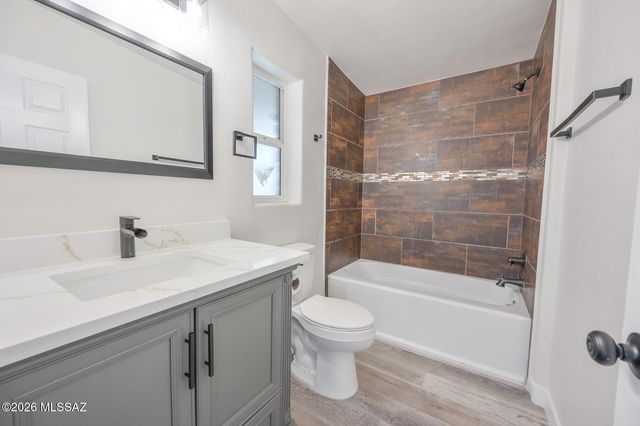 4521 N Bear Canyon Road, Tucson, AZ 85749