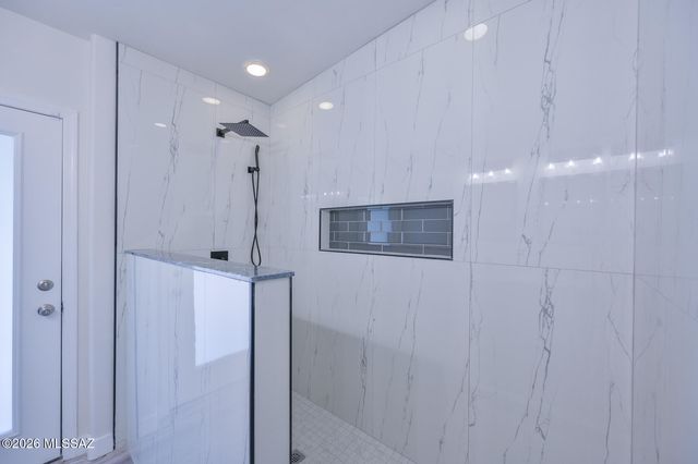 4521 N Bear Canyon Road, Tucson, AZ 85749